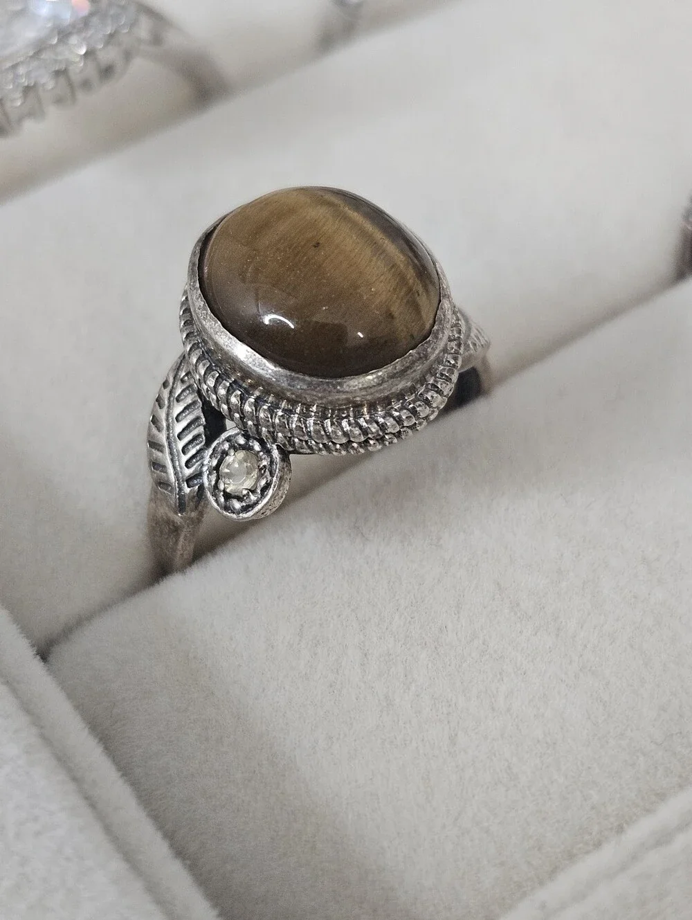 925 Tiger's Eye Gemstone Sterling Silver Leaf Detail Quartz Accent Ring Size 7